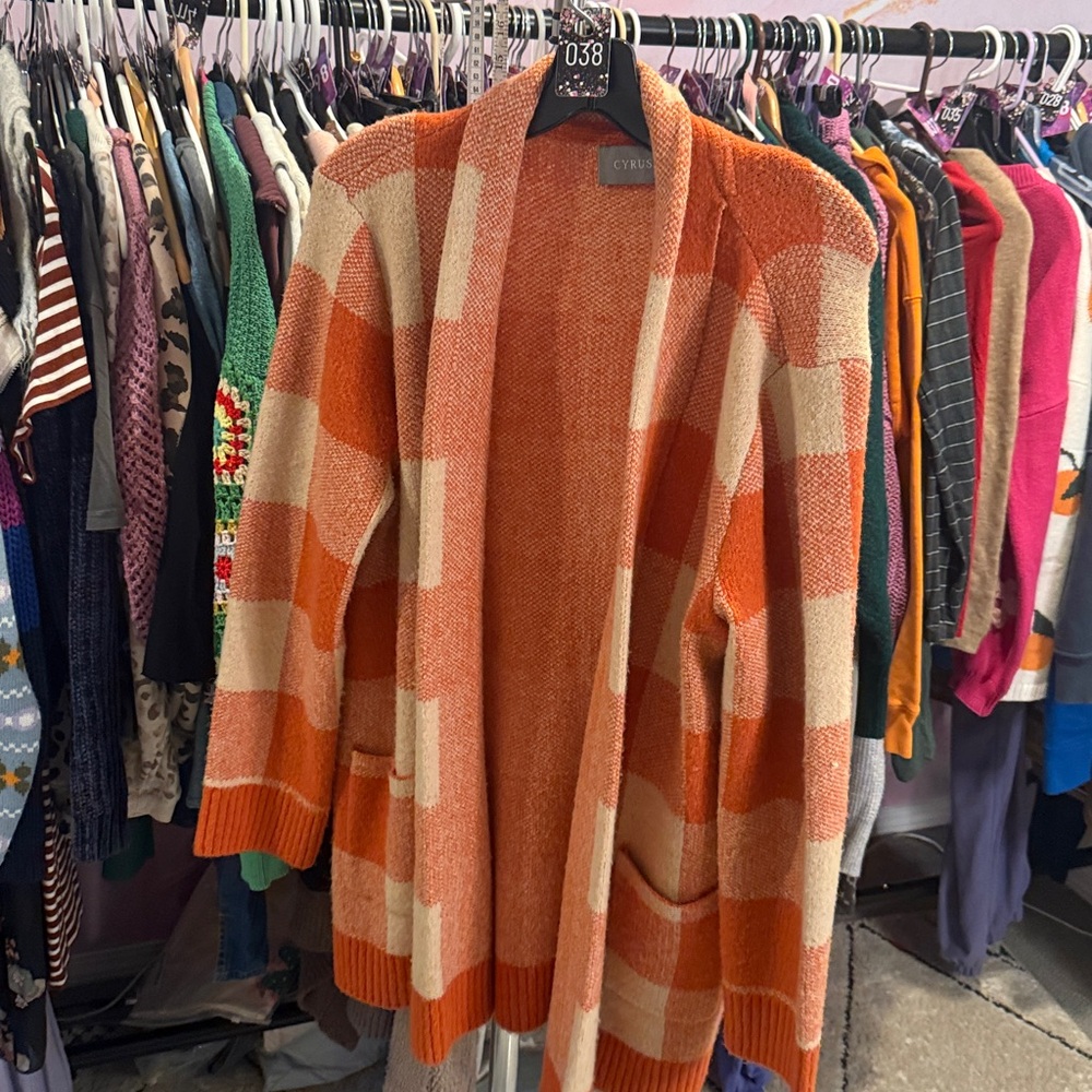 cyrus plaid orange cardigan L